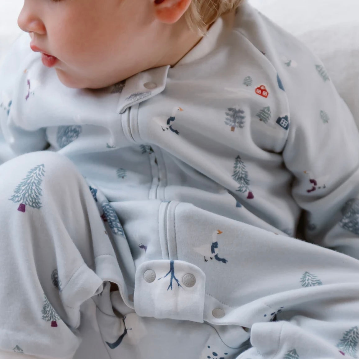 Nest Designs-1.0 TOG Long Sleeve Footed Sleep Bag Snowy Snuggles