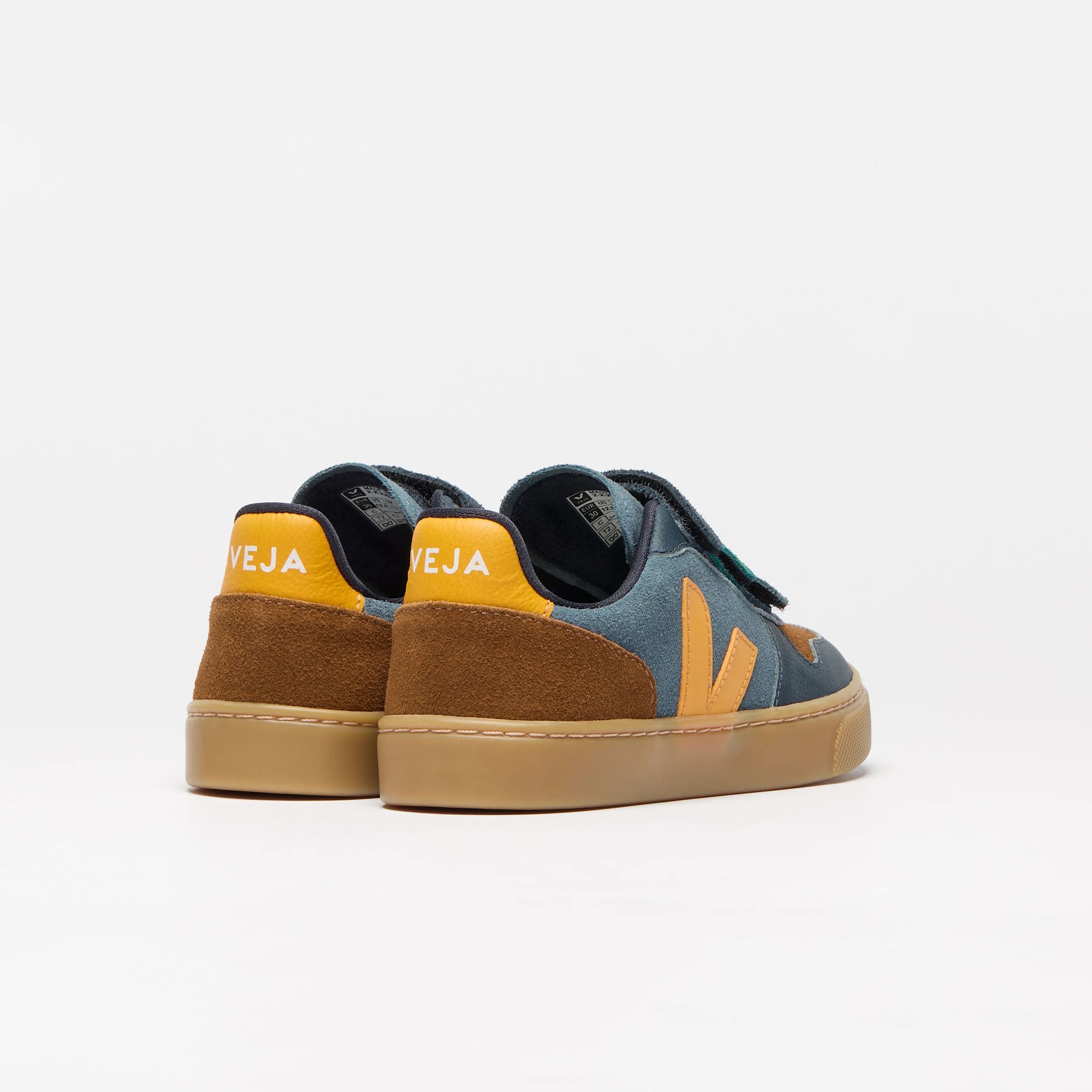 Veja-Small V-10 California Ouro Natural
