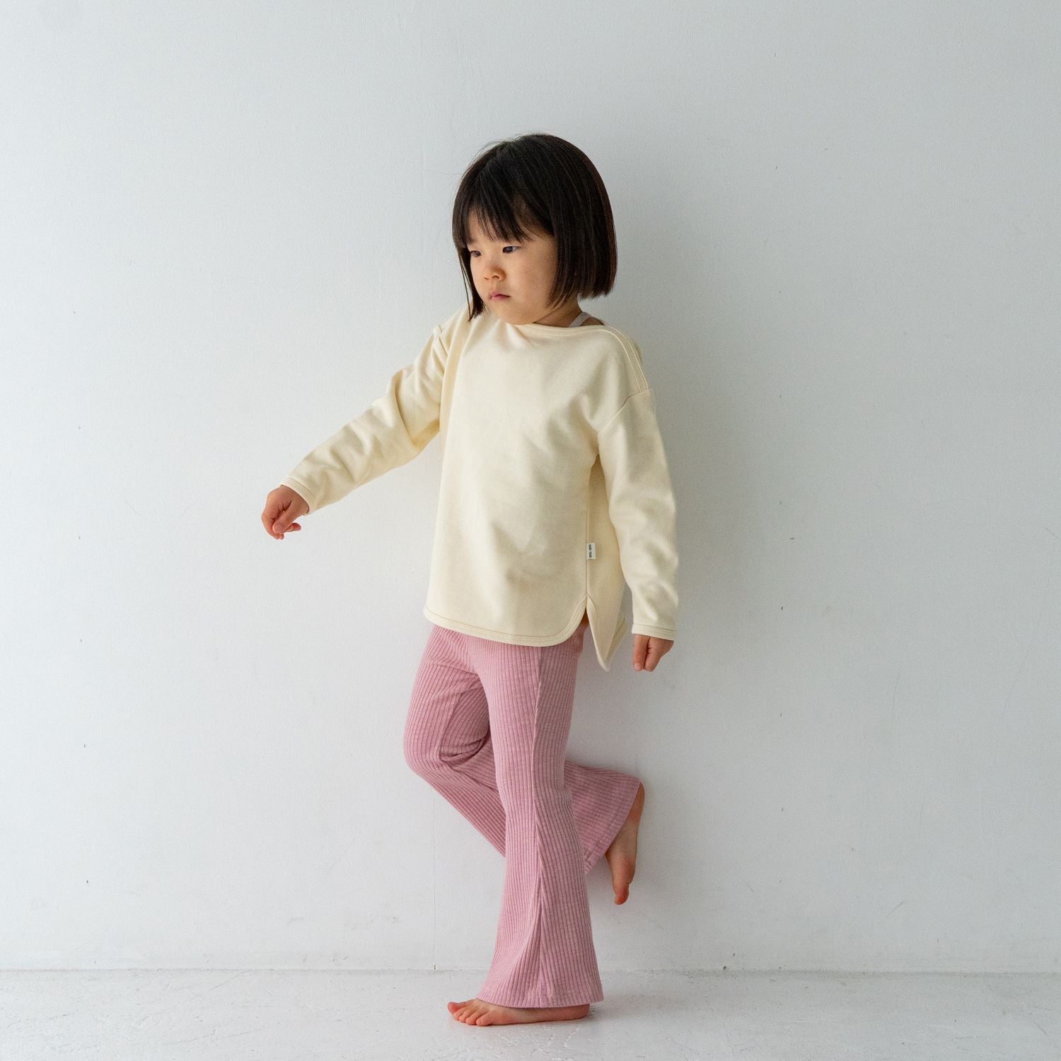 Solii + Solä - Girls Ribbed Flare Pants Pink
