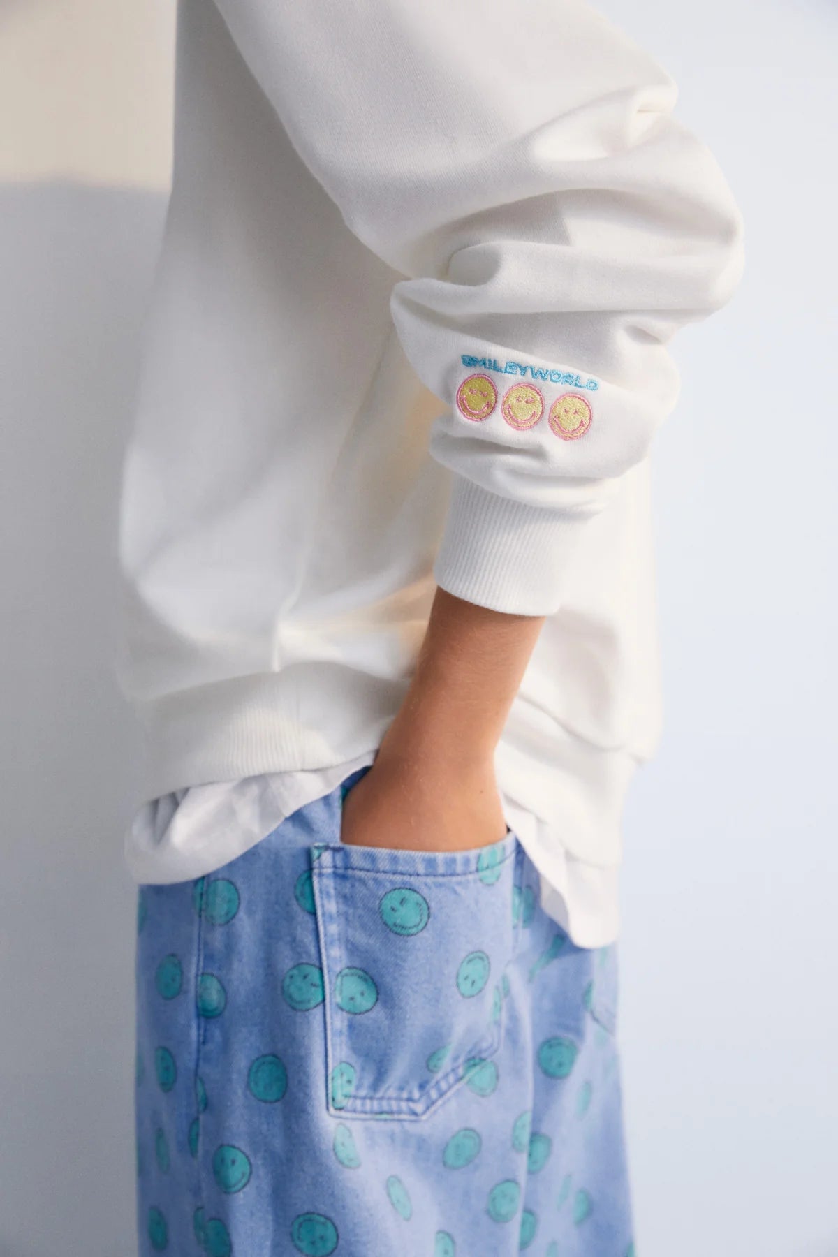 The New Society-Smiley Sweater Salty Water