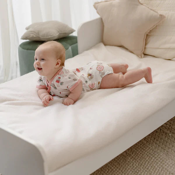 Nest Designs-Baby Short Sleeve Kimono Onesie Very Squirrelly