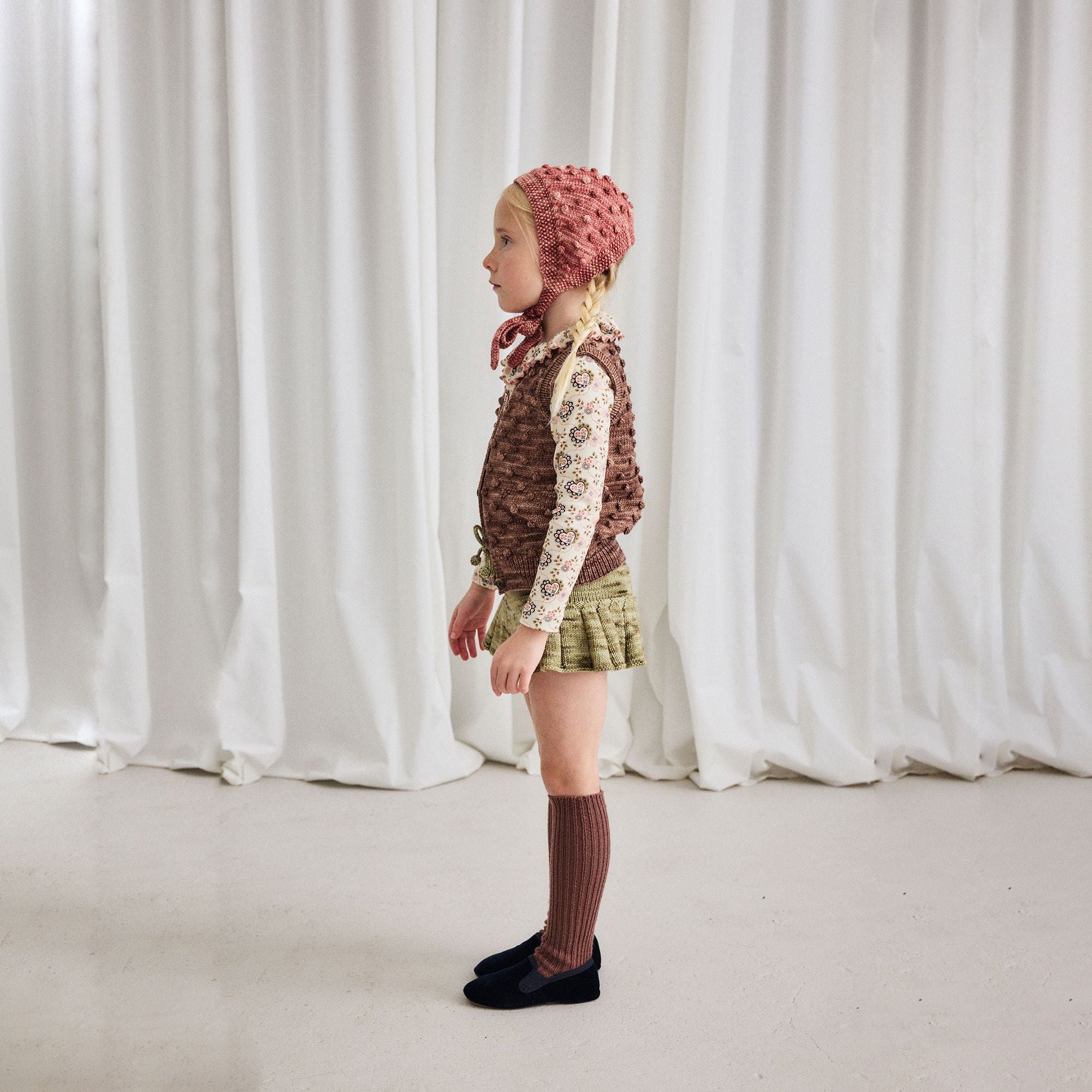 Misha & Puff-Skating Pond Skirt Ponderosa