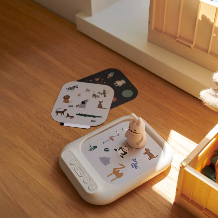Liewood-Archie Activity Sound Board Sandy