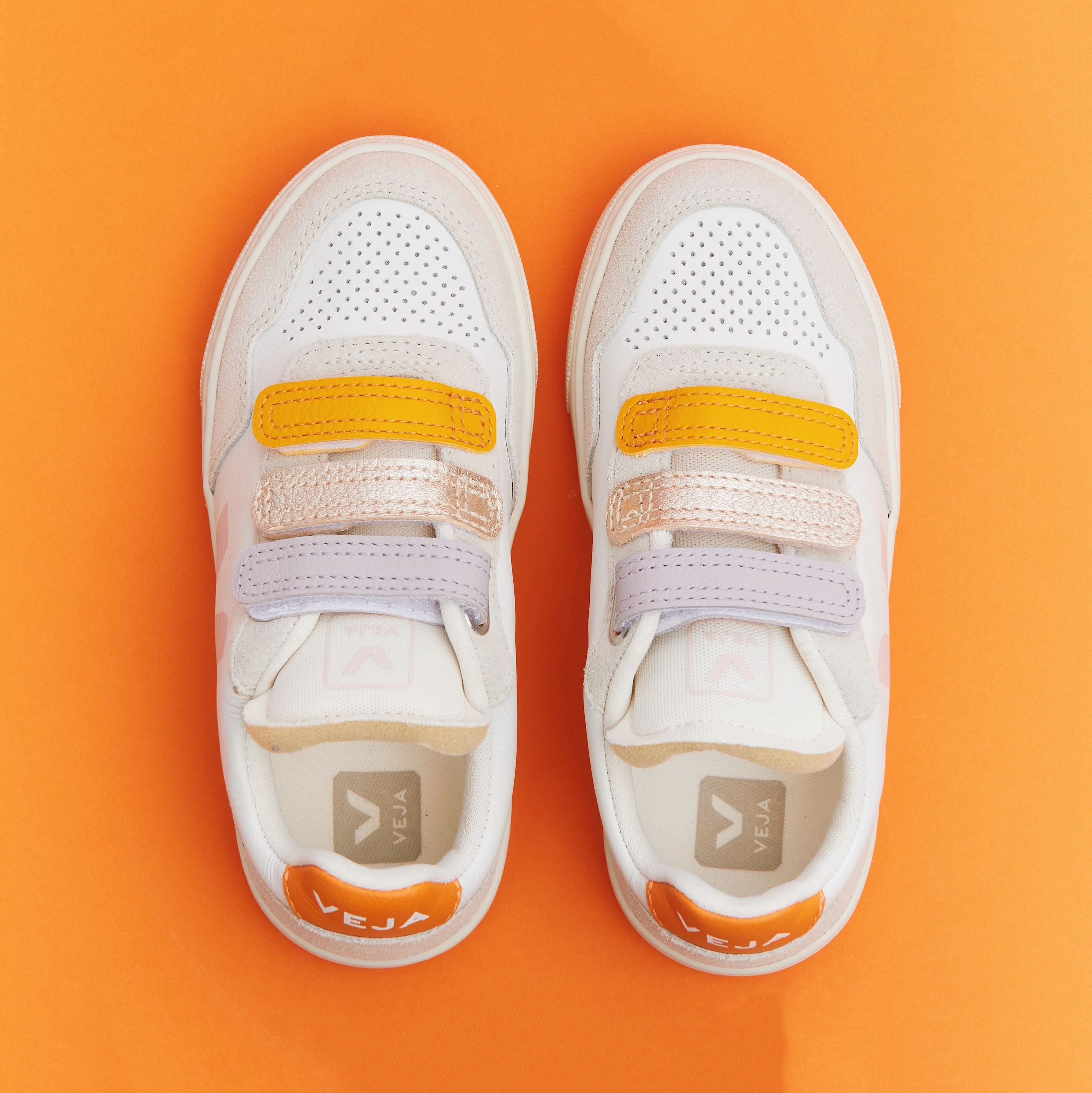 Veja-Small V-90 Multico White Petale
