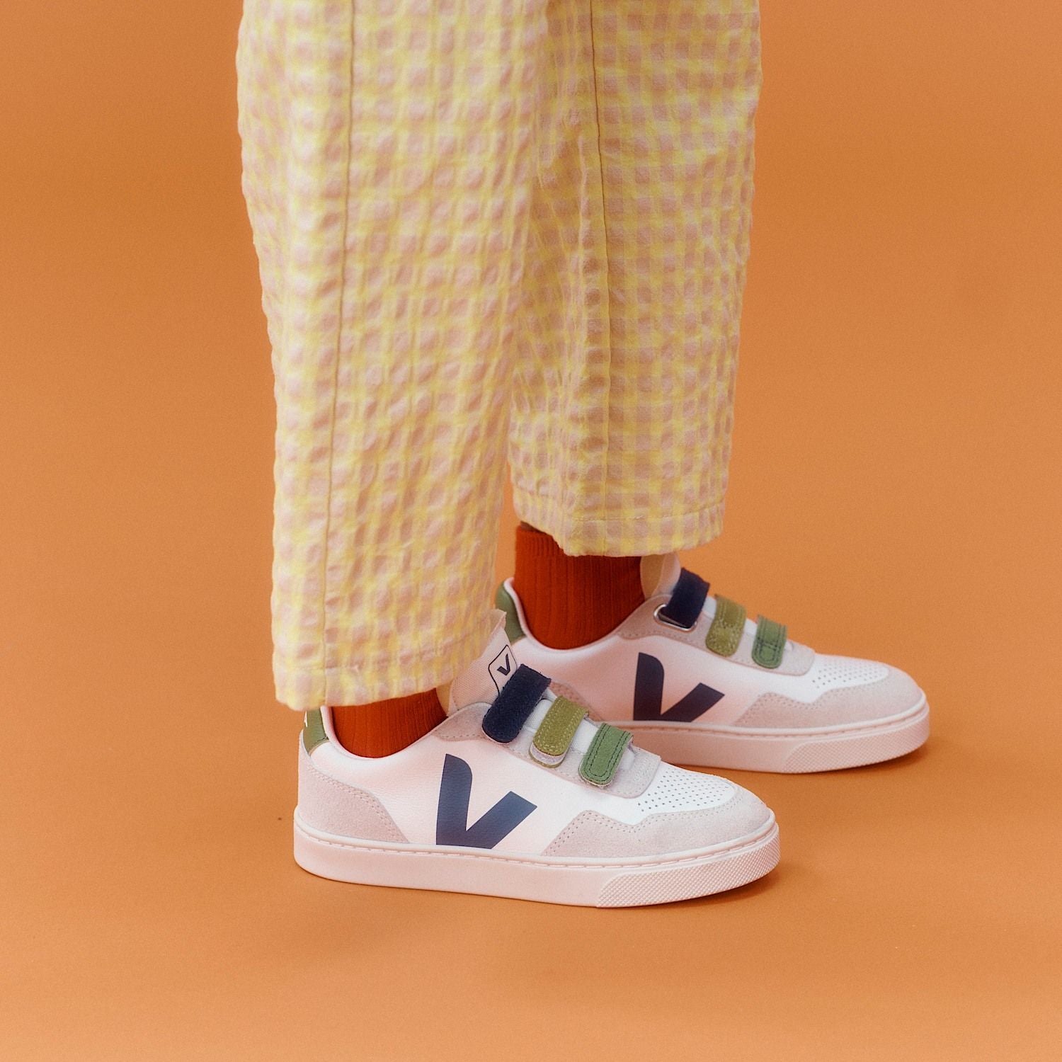 Veja-Small V-90 Multico White California