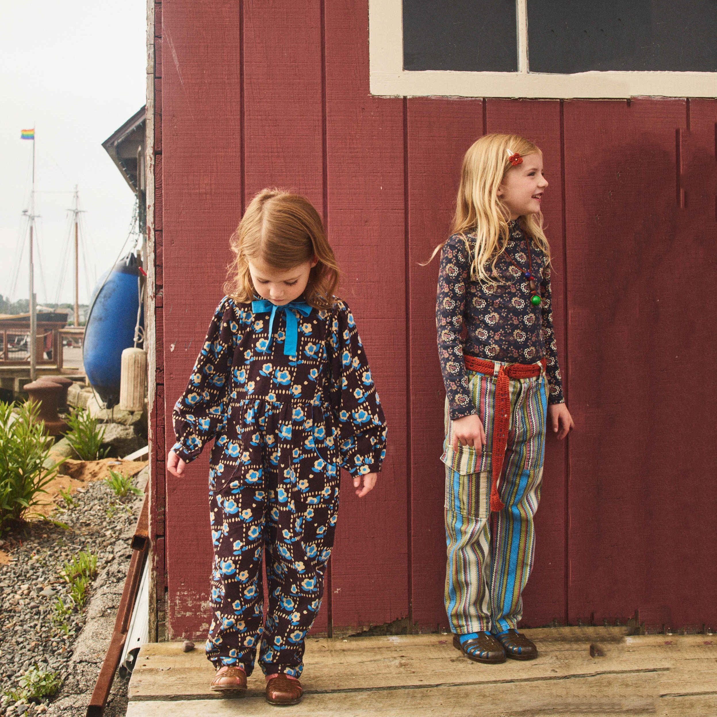 Misha & Puff-Turtleneck Galaxy Calico Hearts