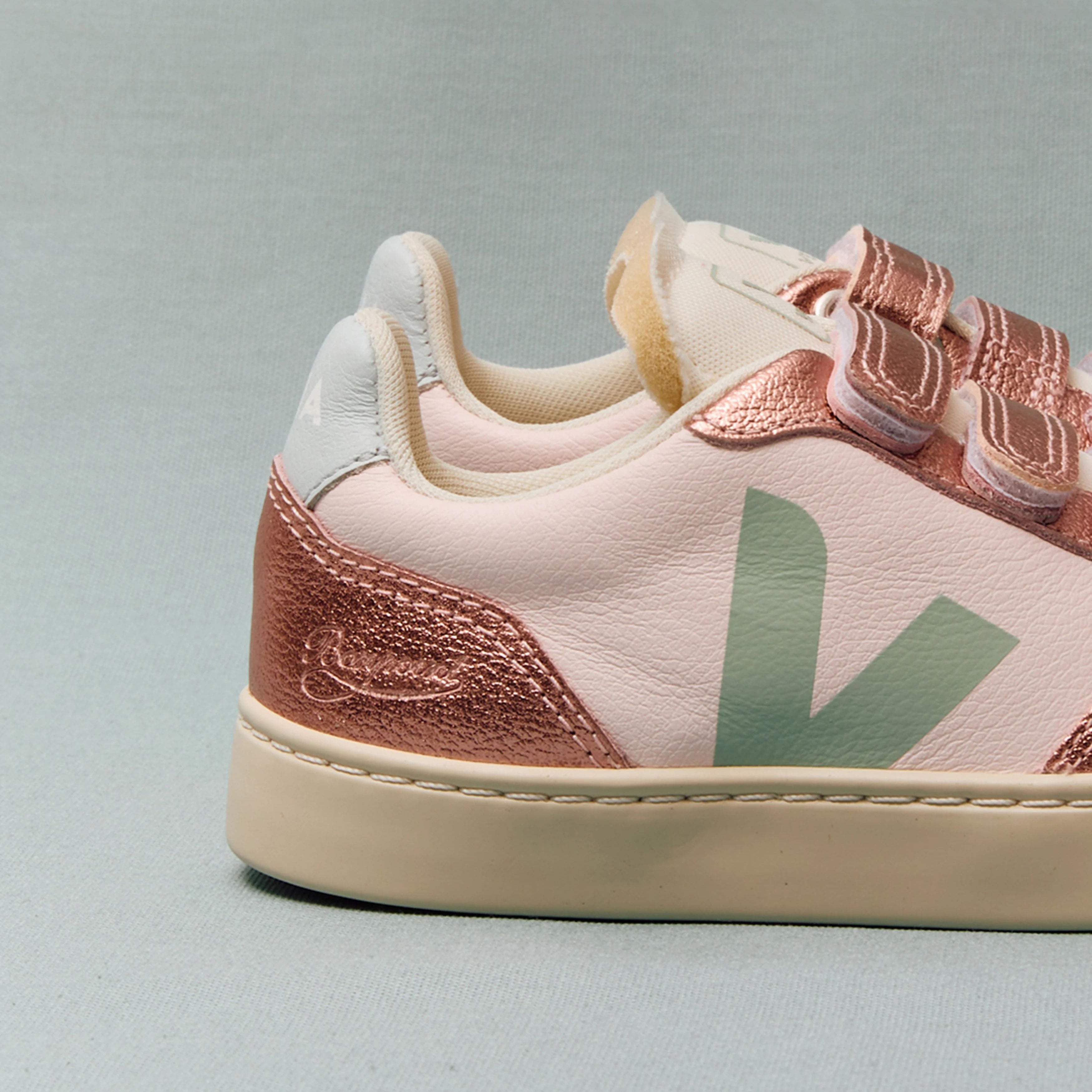 Veja-Veja x Bonpoint Small V-90 Lassi_Sun_Nacre