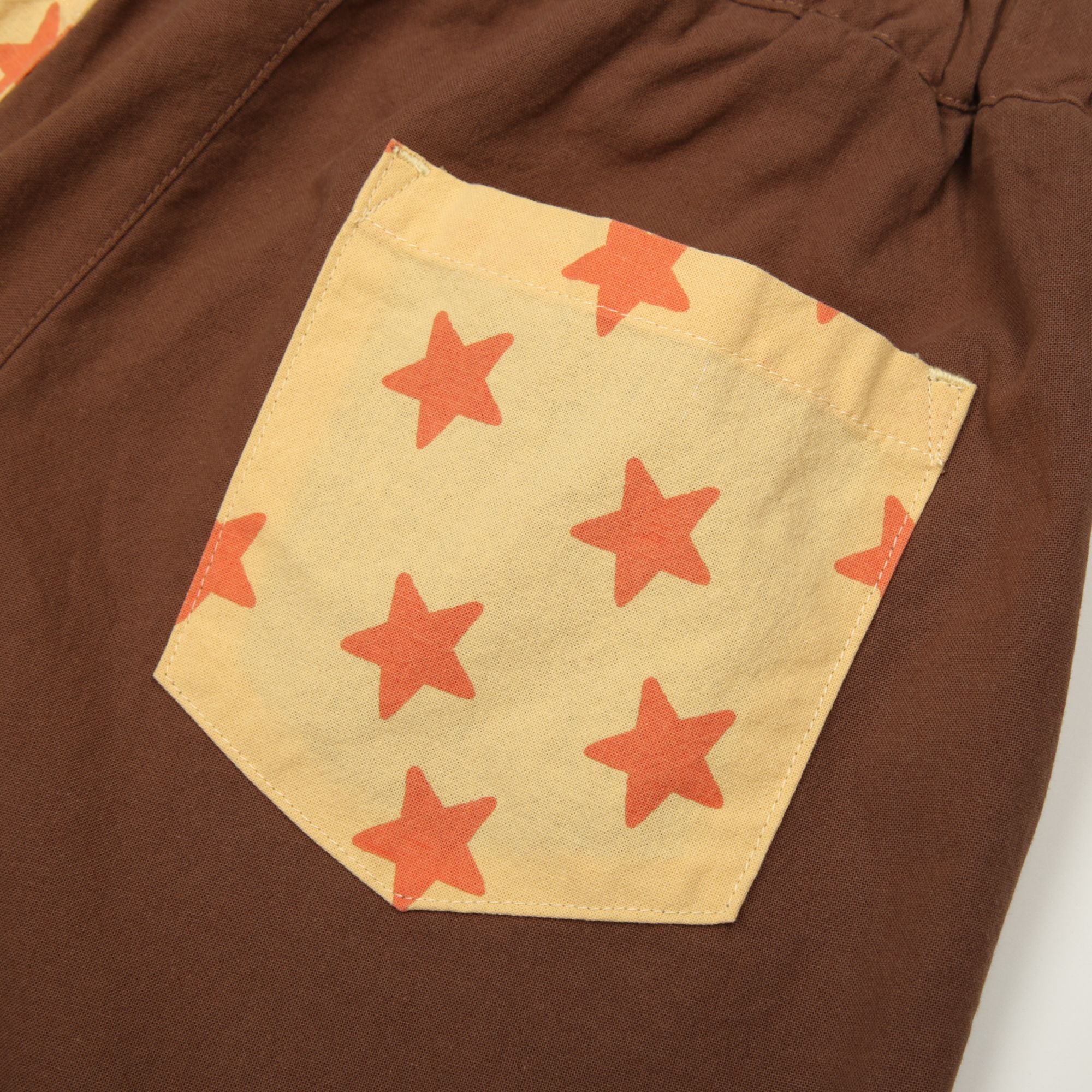 Jelly Mallow-Star Pocket Shorts Brown
