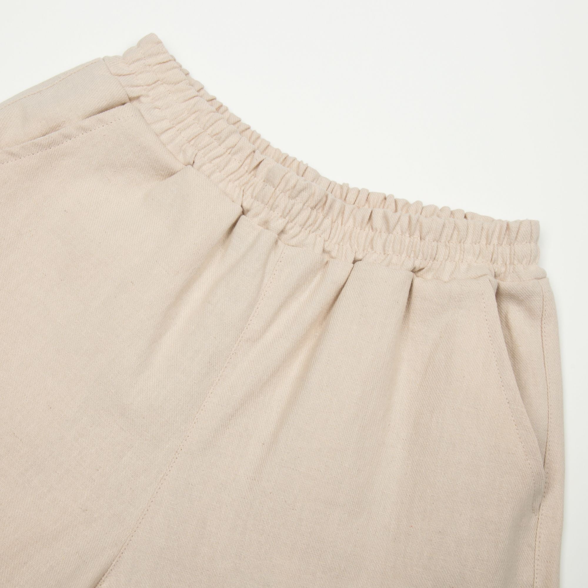 Jelly Mallow-Avocado Island Linen Shorts Cream