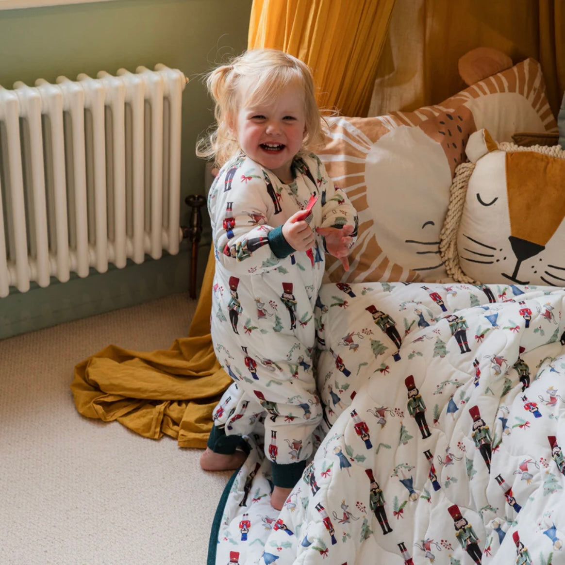 Nest Designs-Medium Cozy Blanket Nutcracker(167 x 220cm)