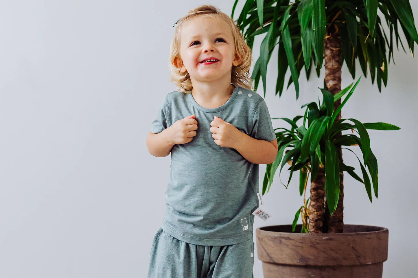 Short Sleeve T-Shirt (Bamboo Jersey) - Pantone Chinois Green