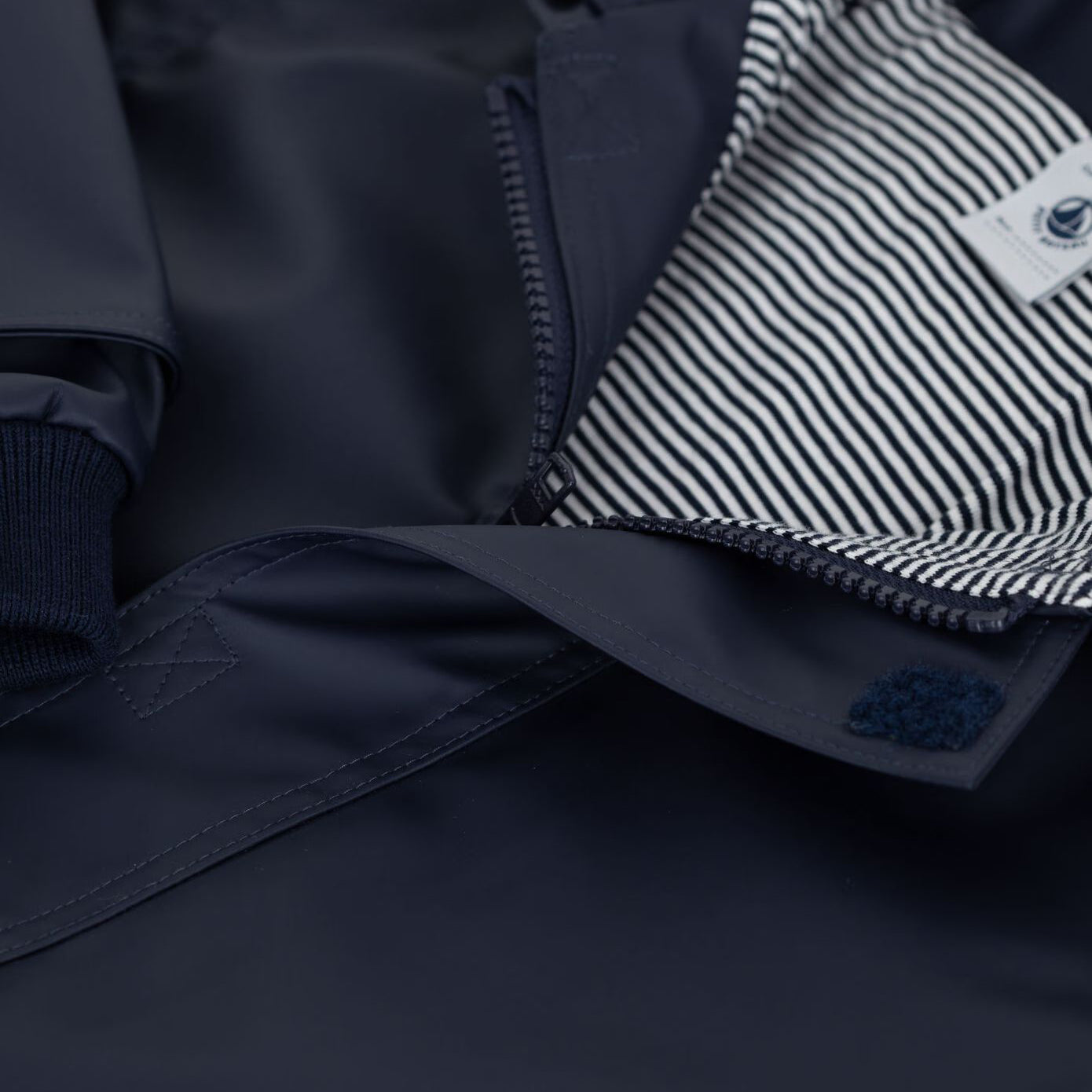 Petit Bateau-Boys iconic raincoat smoking