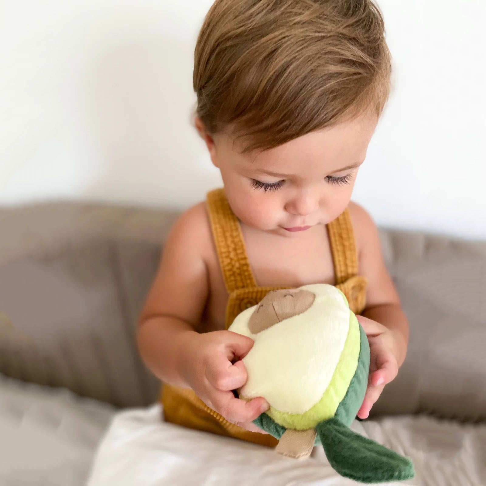 Mon Ami-Avie Avocado Chime Toy