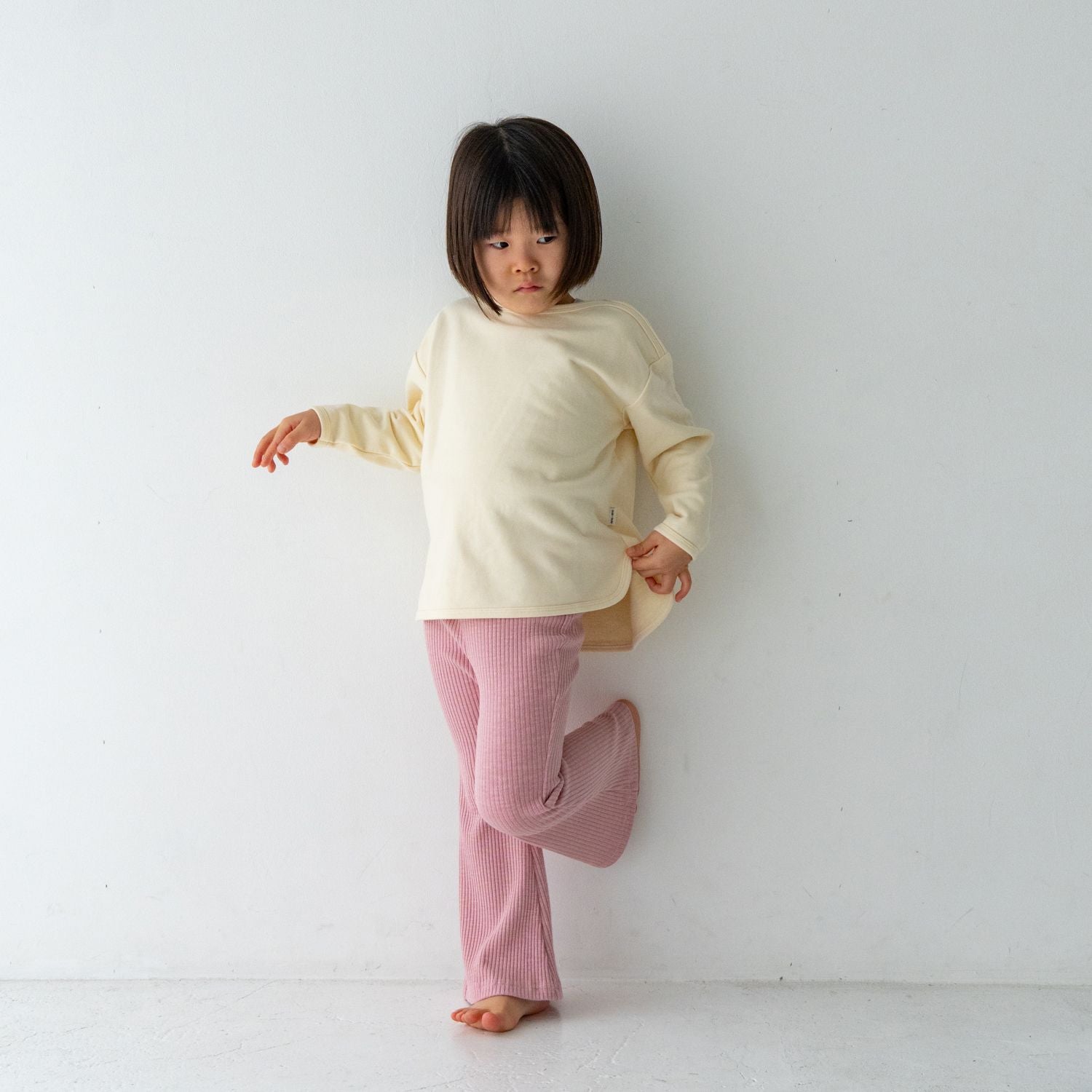 Solii + Solä - Girls Ribbed Flare Pants Pink