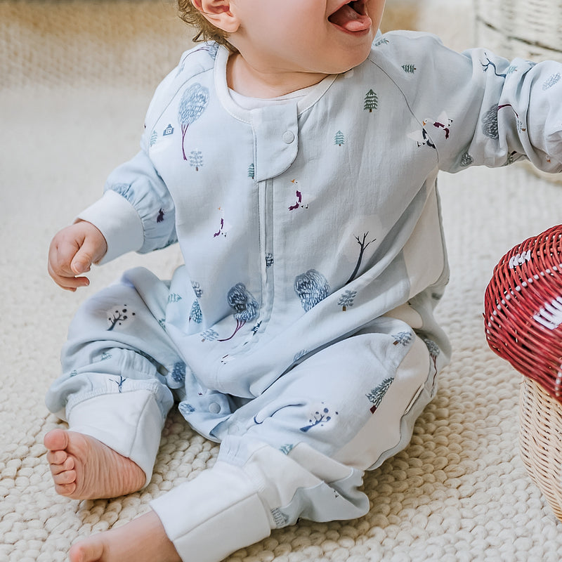 Nest Designs-0.6 TOG Long Sleeve Footed Sleep Bag Snowy Snuggles