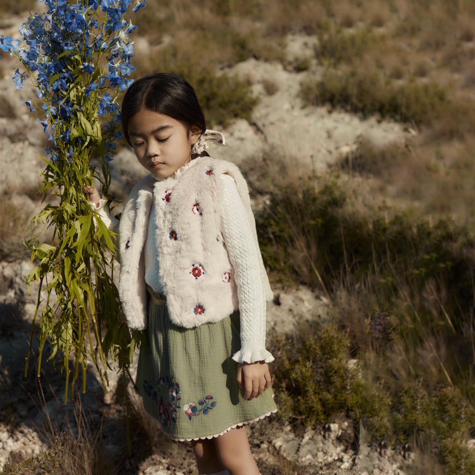 Louise Misha-Girls Sleeveless Jacket Liliou Cream Enchantedaster