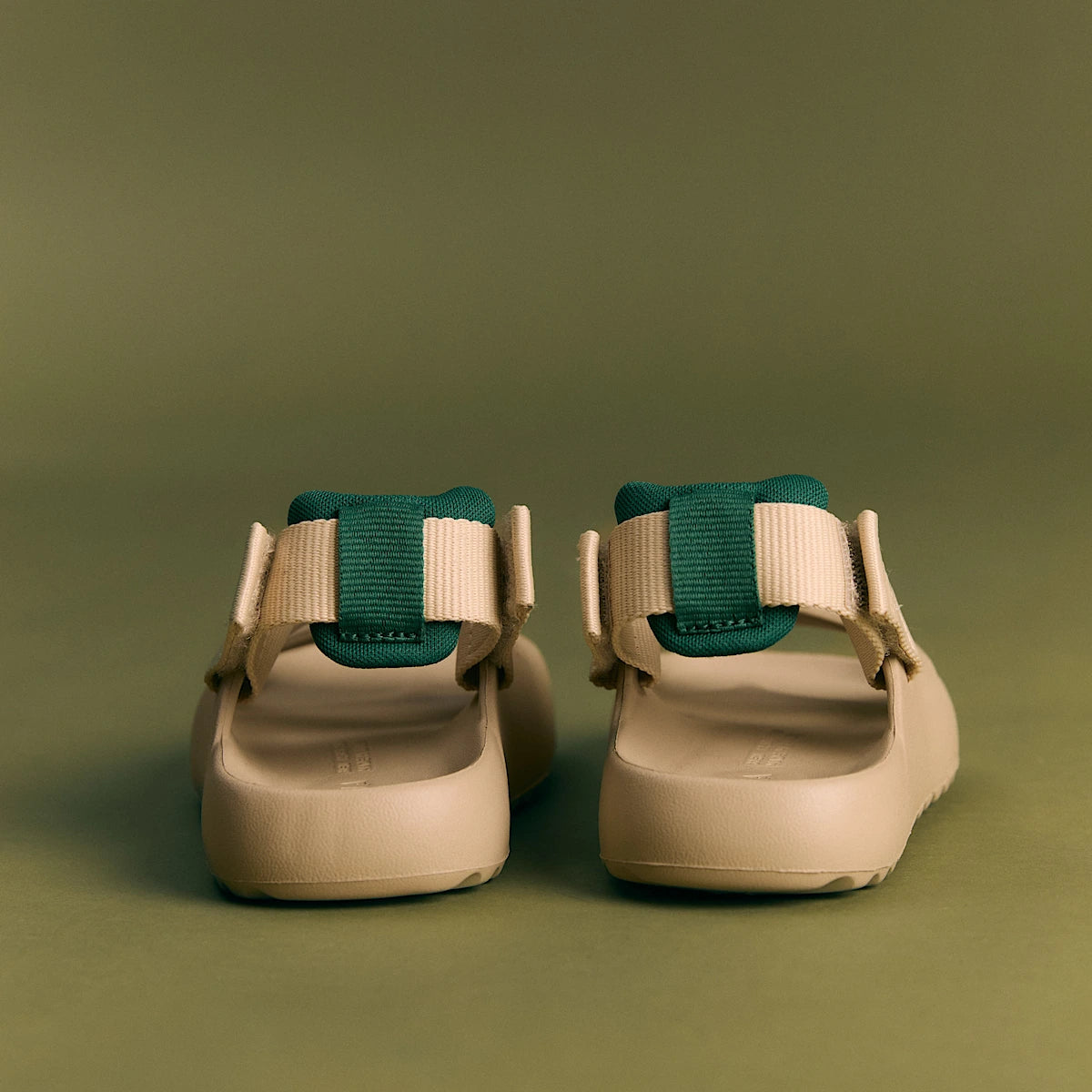 Veja-Mini Etna Lite Almond