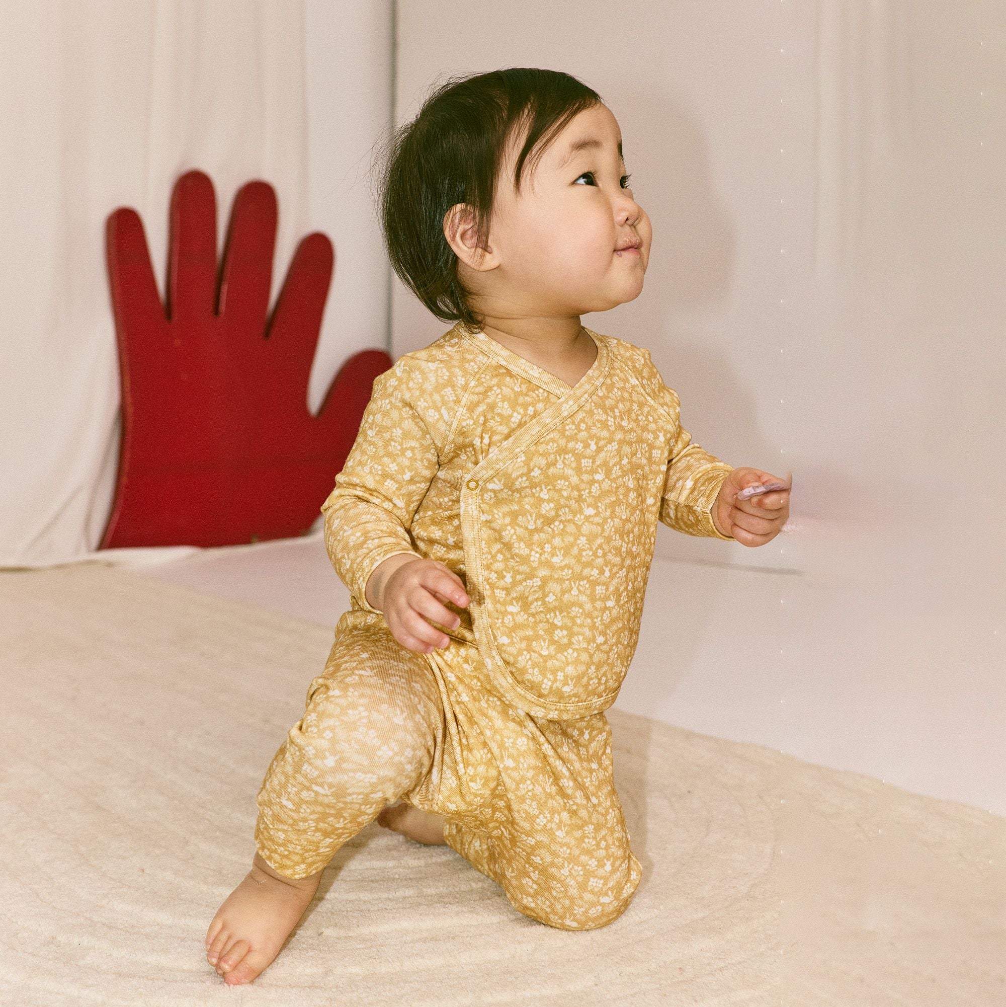 Misha & Puff-Baby Wrap Set Root Bunny Meadow