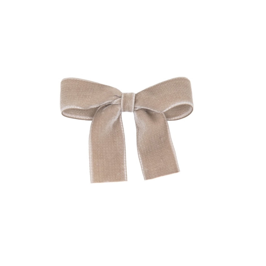 Olilia-Medium Velvet Bow-Oyster