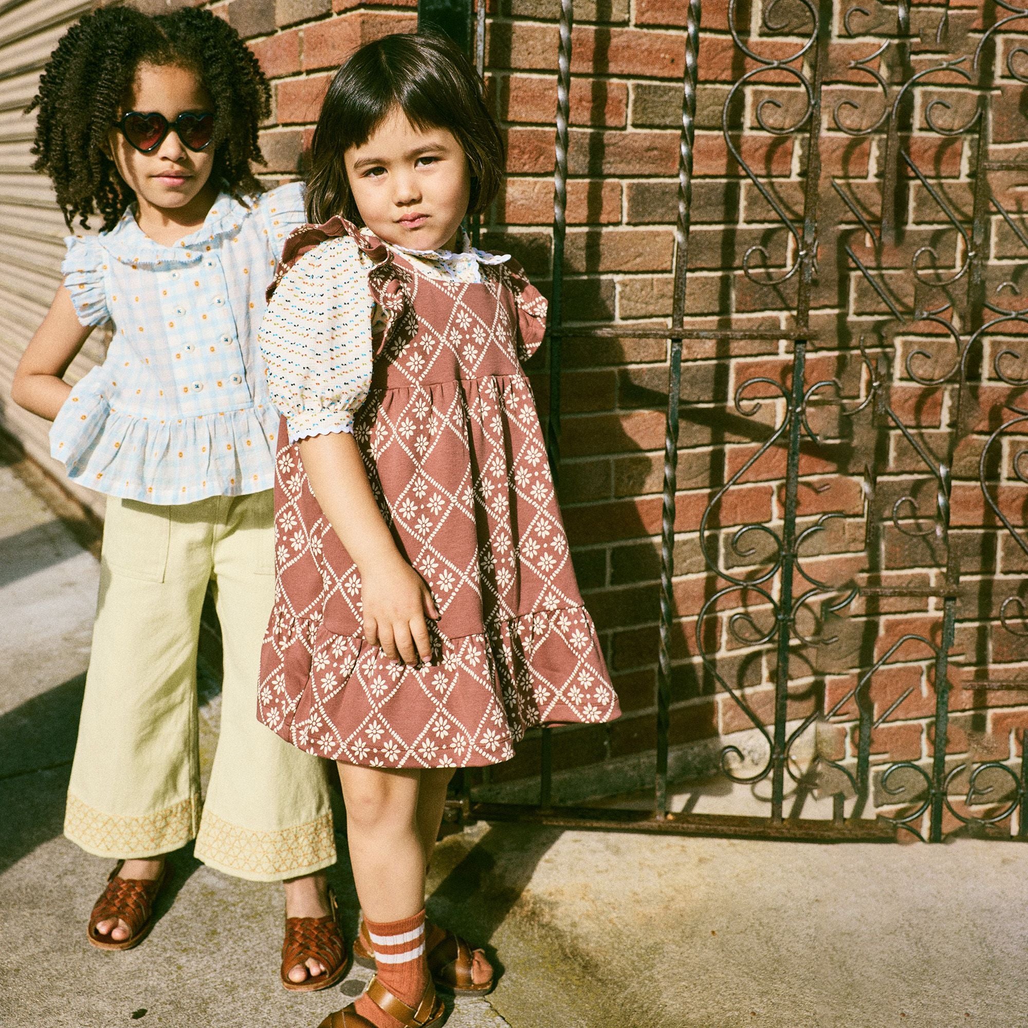 Misha & Puff-Girls Ruffle Sleeve Dress Cola Flora Tierra