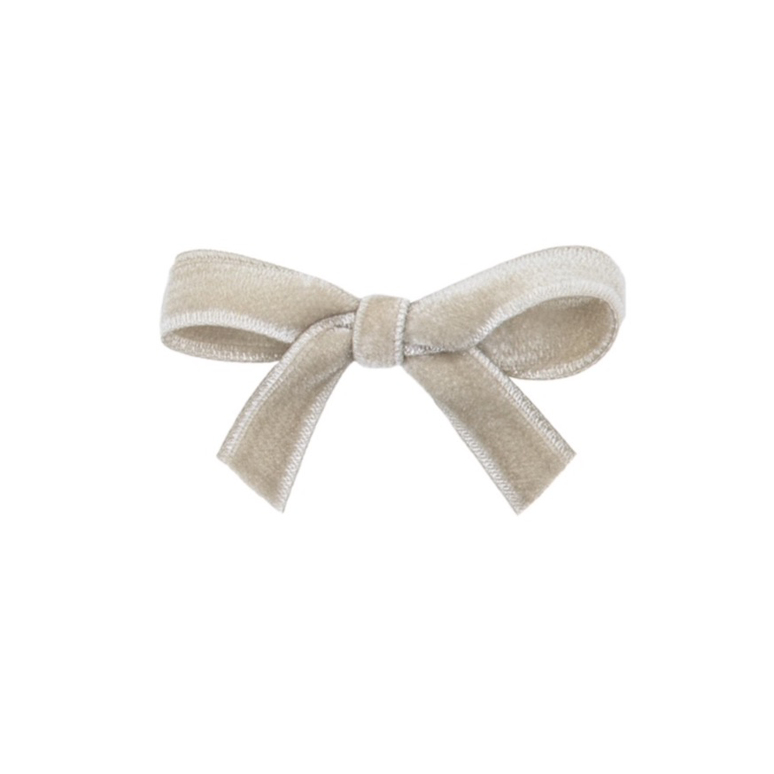 Olilia-Small Velvet Bow-Linen