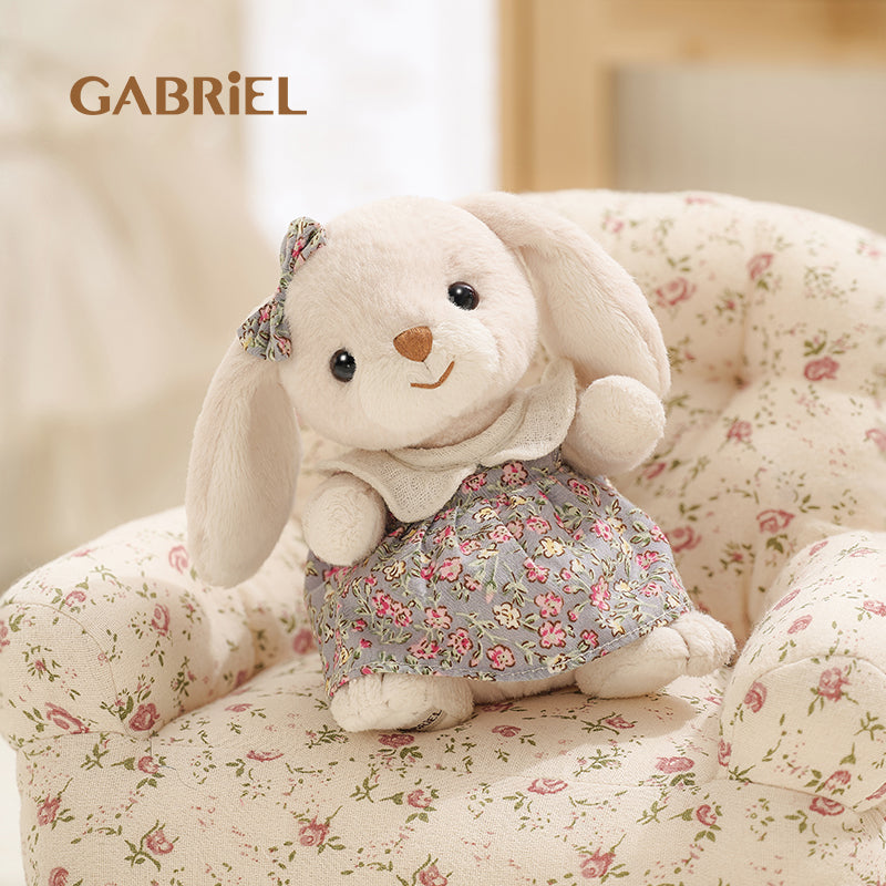 Gabriel-Charlene-15cm