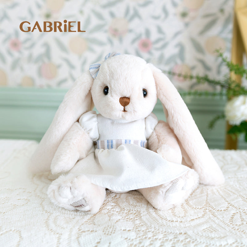 Gabriel-Alyssa-22cm