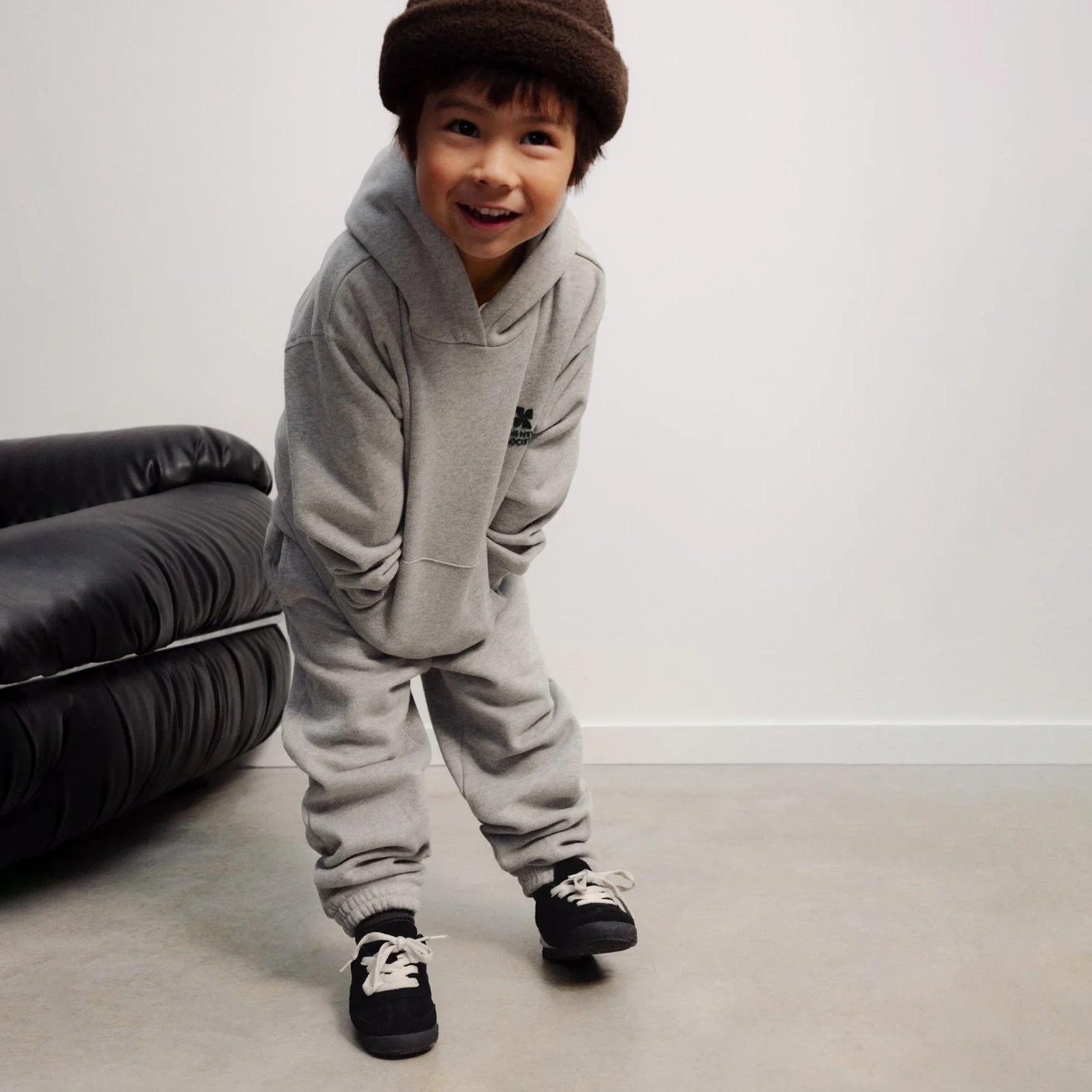 The New Society-TNS Logo Jogging Mid Grey Melange