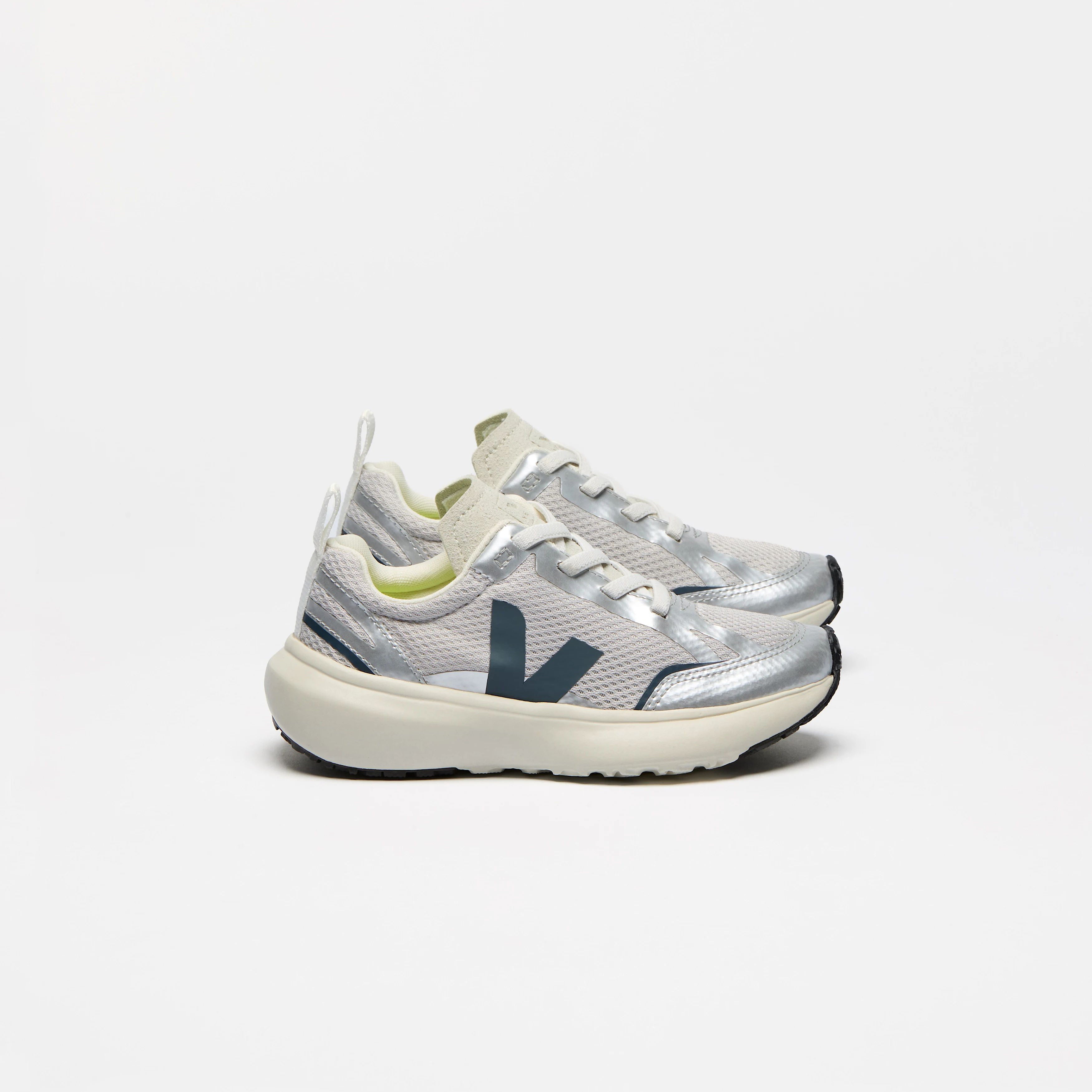 Veja-Kids Small Canary Light Light-Grey_California_Silver