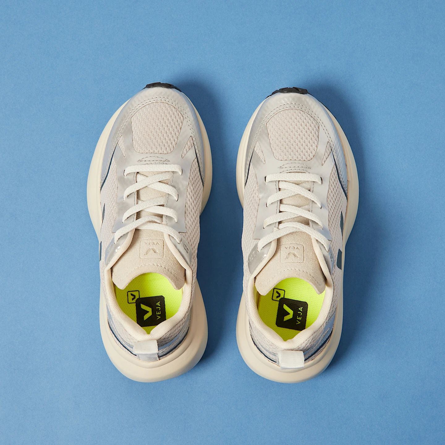 Veja-Kids Small Canary Light Light-Grey_California_Silver