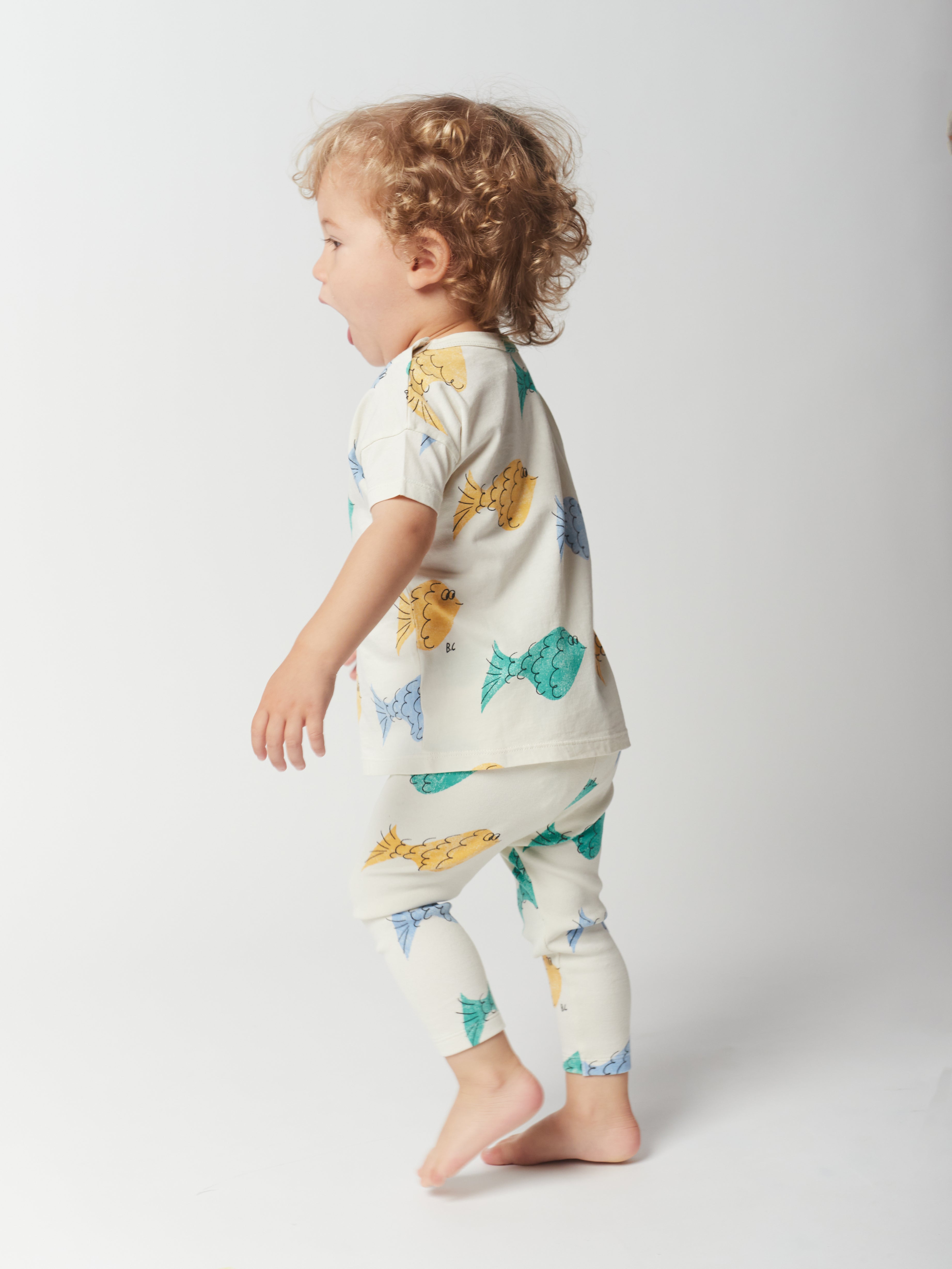 Multicolor Fish all over T-shirt