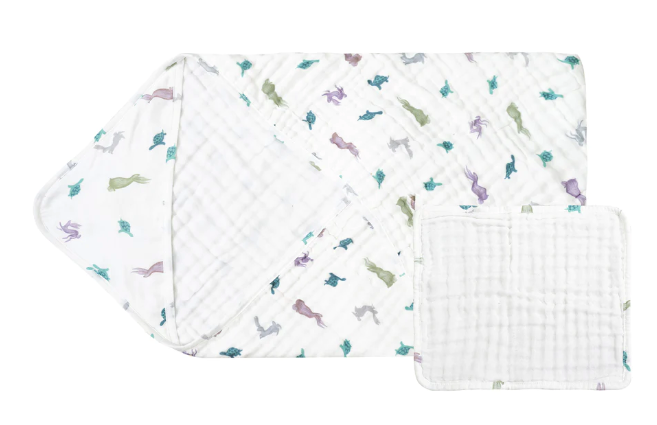 9 Layer Organic Cotton Hooded Baby Towel - The Tortoise & The Hare