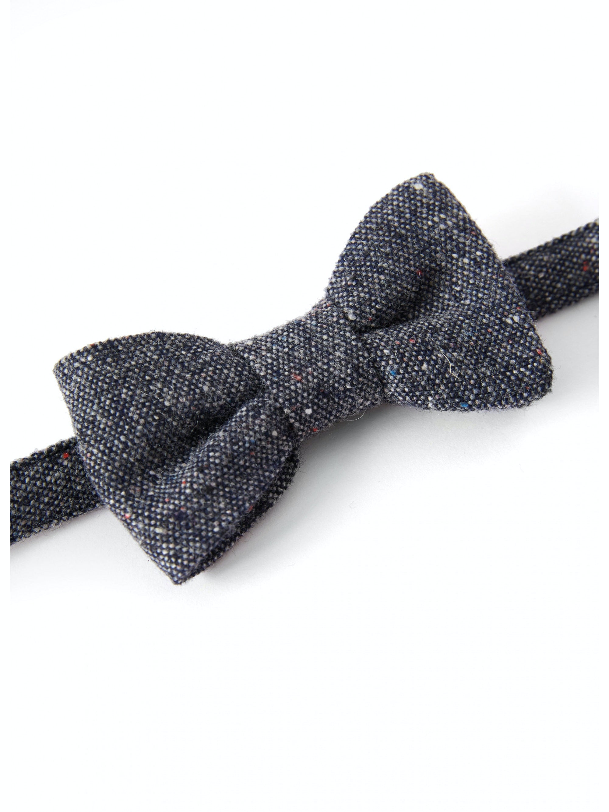 BOYS BOWTIE W/VELCRO, GREY SPOT