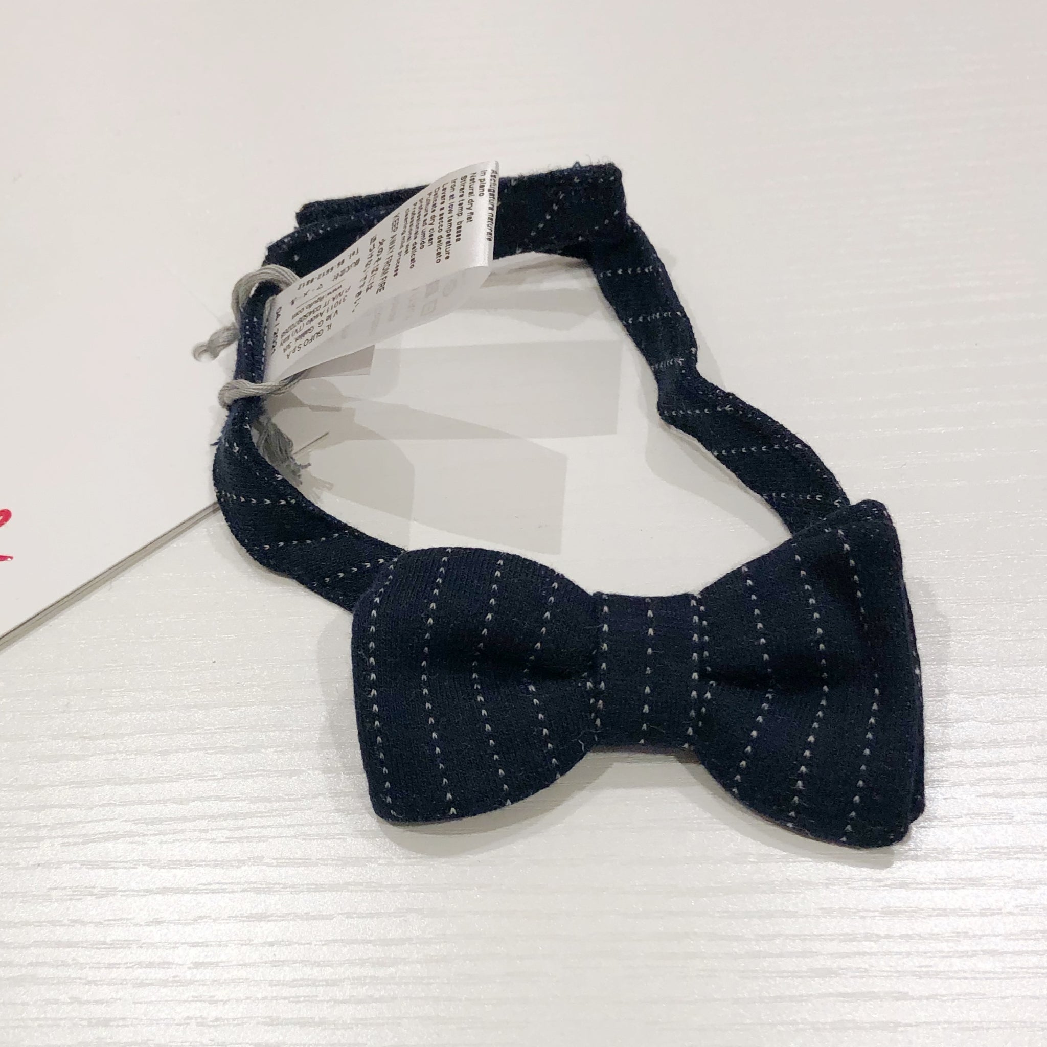 BOYS BOWTIE W/VELCRO, NAVY/WHITE
